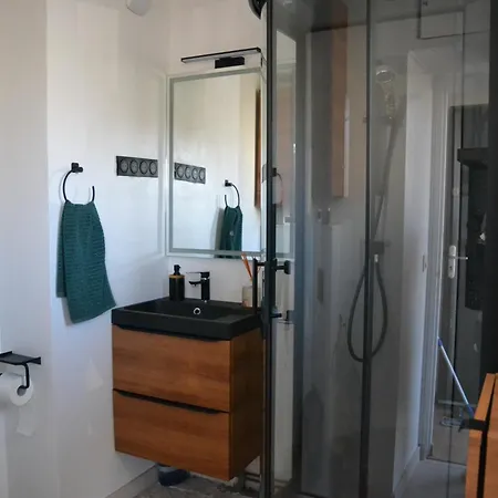 Apartment T2 3 Etoiles A A 5 Min Wi-fi Loggia